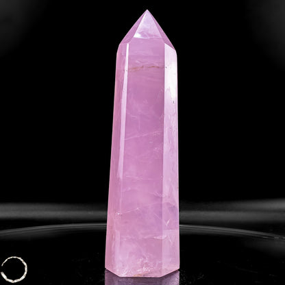Natürlicher Rosenquarz-Kristall Obelisk aus Brasilien - 1103,88g