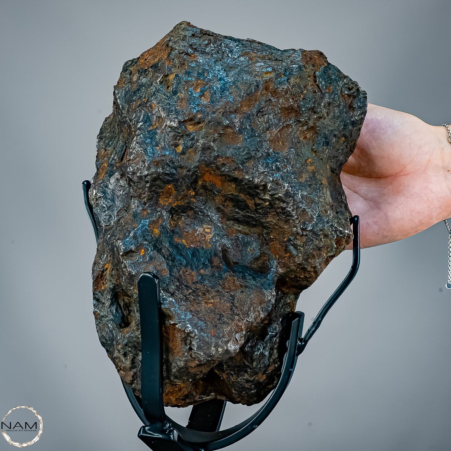 Campo del Cielo Eisenmeteorit auf Ständer, Argentinien - 15452,69 g