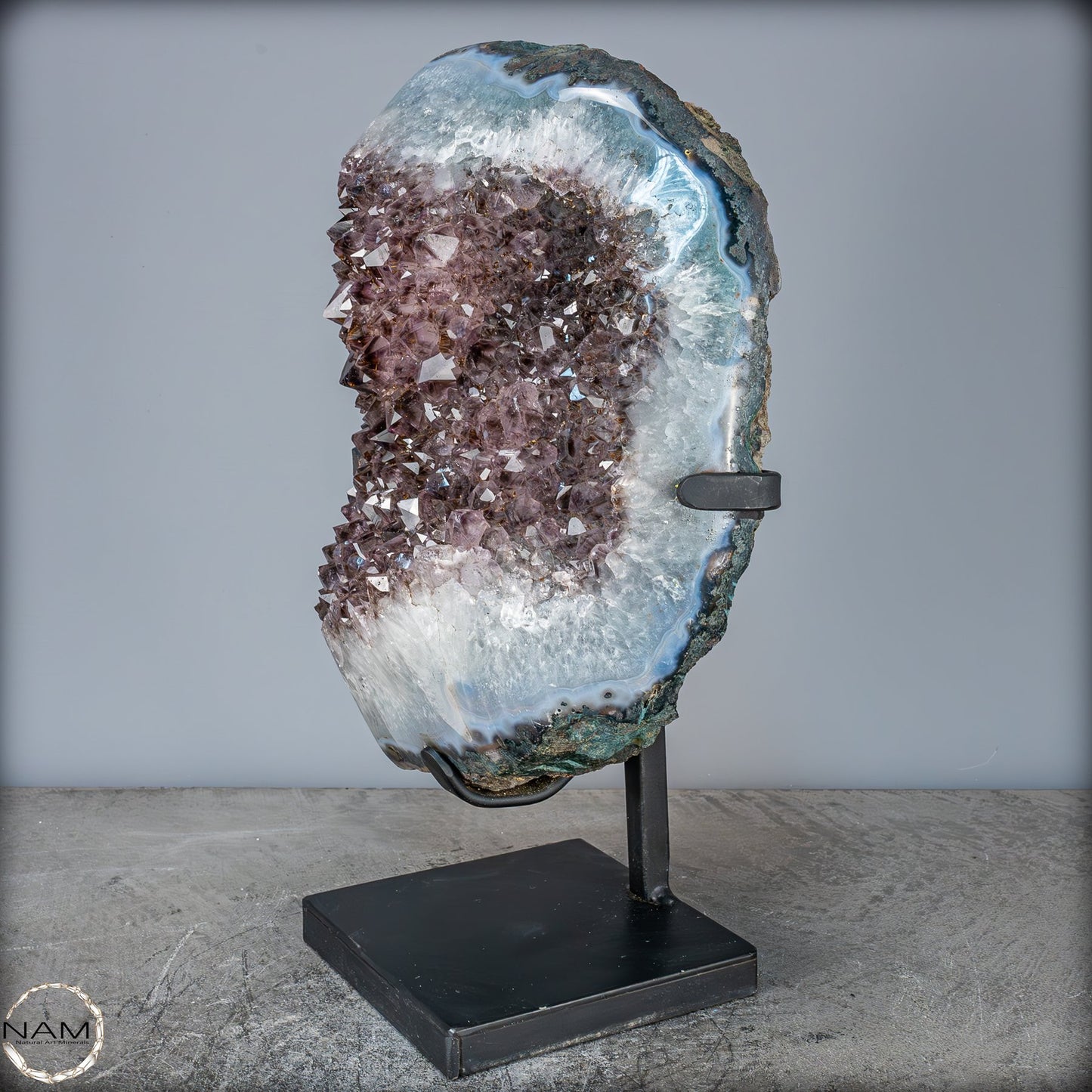 Natürliche Amethyst-Kristalle/Druse auf Ständer - 8581,93g