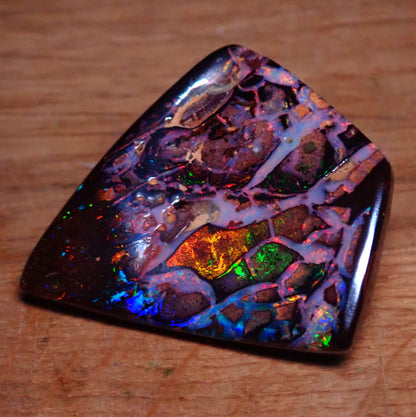 AAA+ Boulder Opal aus Australien, 32.65ct - 6,530g - 35,78 x 32,07 x 4,97mm