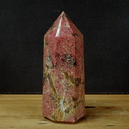 Rhodonit Obelisk - 140x55x55mm, 888g