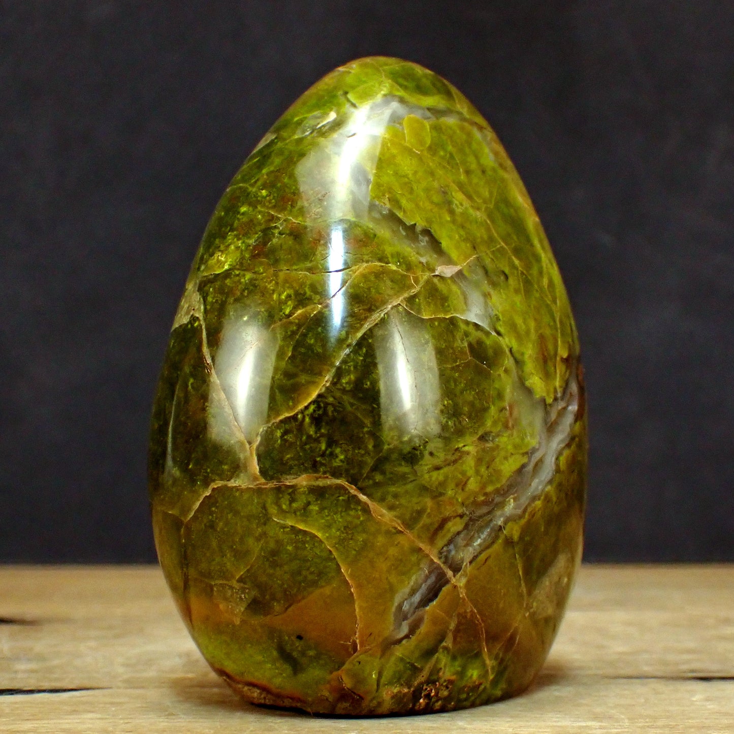 Grüner Opal Freiform - 832,29g - 123 x 92 x 68 mm