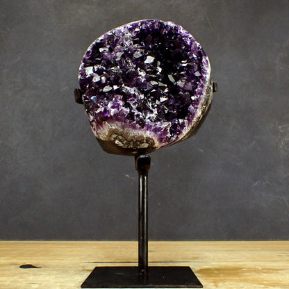 Wunderschöner Amethyst auf Ständer - 2633,49 g - 260 x 155 x 127 mm