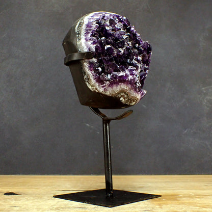 Wunderschöner Amethyst auf Ständer - 2633,49 g - 260 x 155 x 127 mm