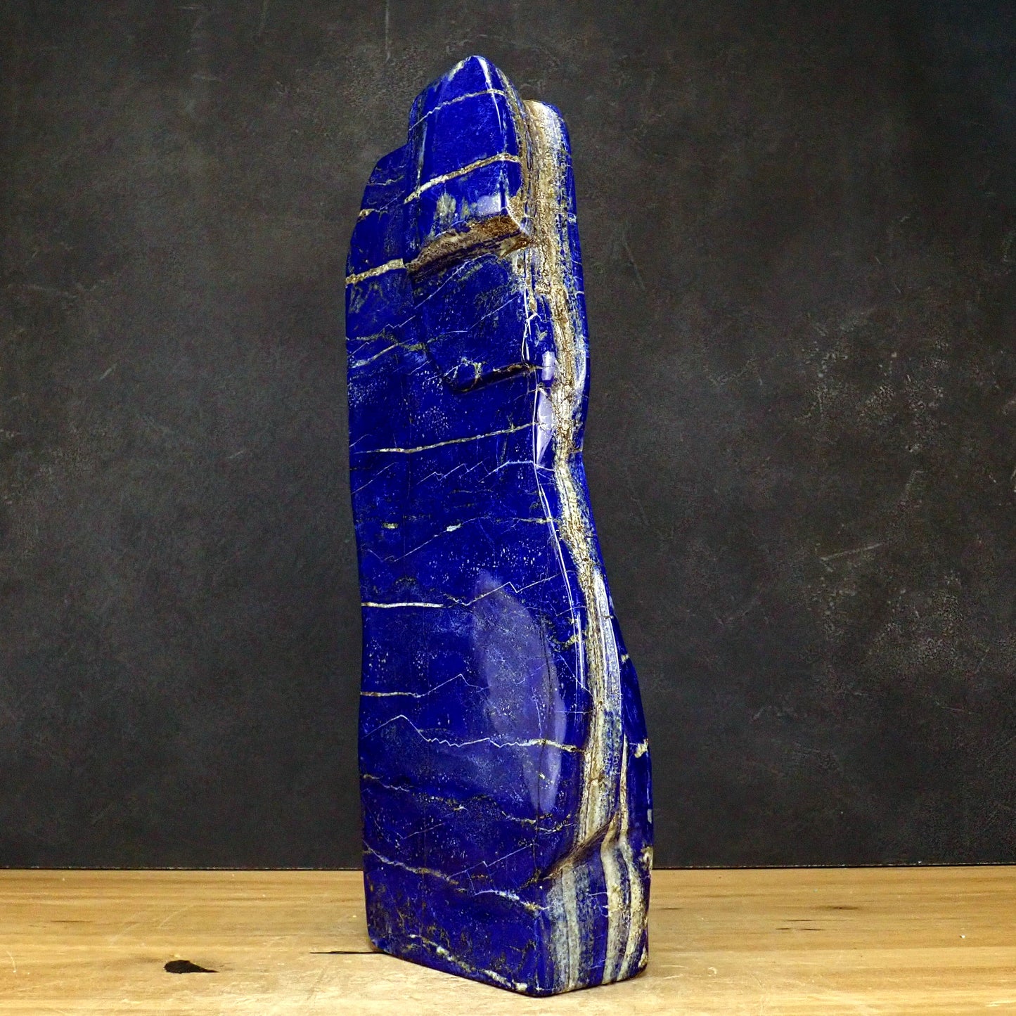 Große Dekorative Blaue Lapislazuli-Freiform - 8311,11g - 428 x 166 x 71 mm