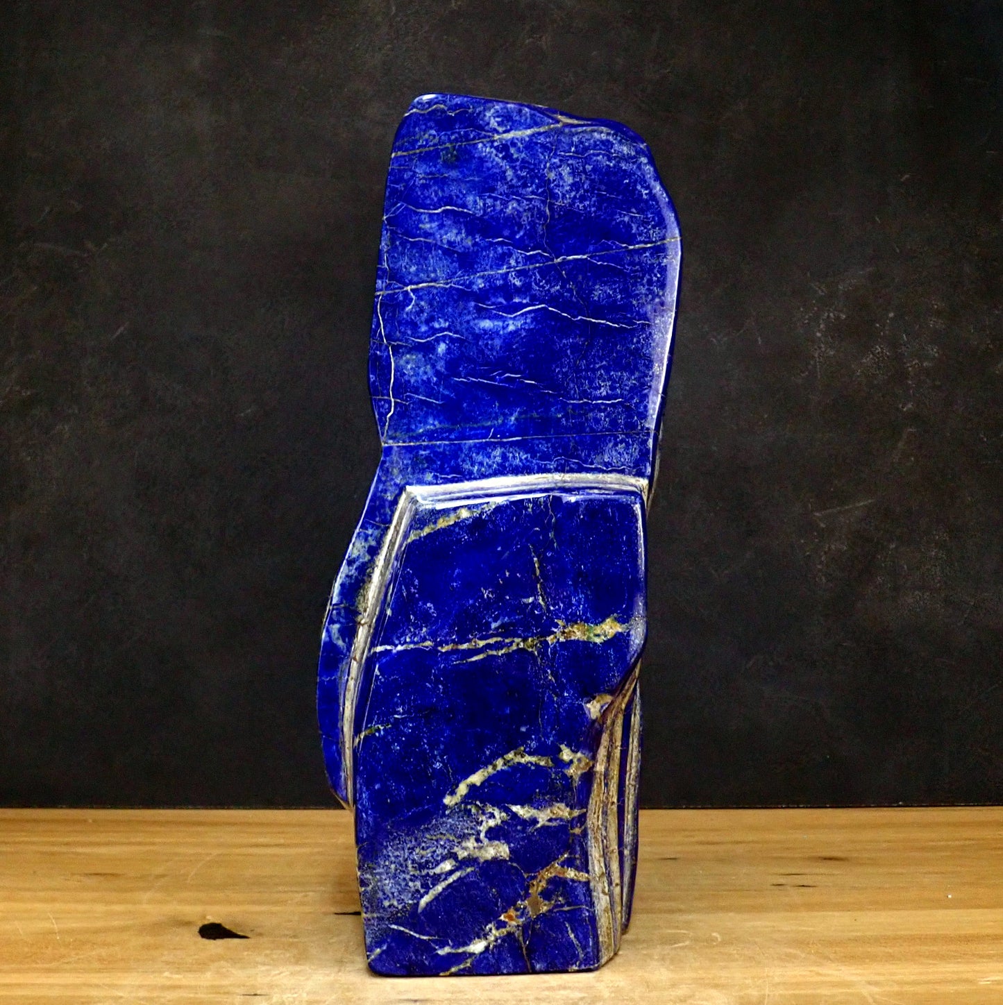 Große Dekorative Blaue Lapislazuli-Freiform - 8311,11g - 428 x 166 x 71 mm