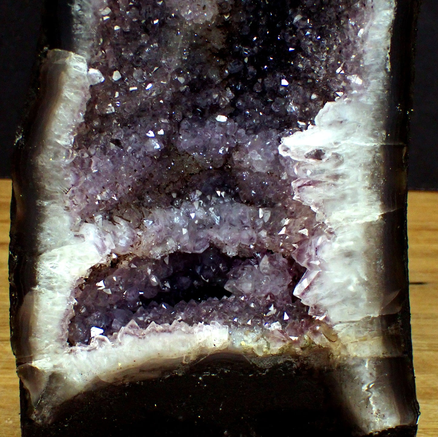 Mehrfarbige Amethyst Druse - 6547,79g - 340 x 170 x 145mm