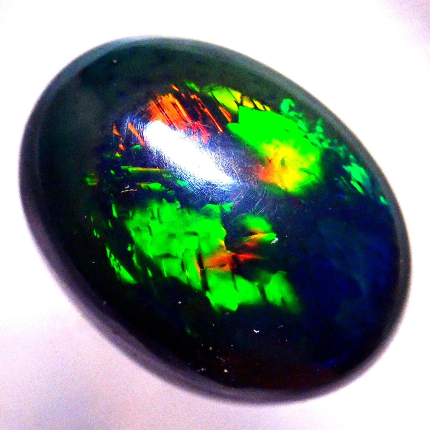 Opal Cabochon (Schwarz) aus Äthiopien, 6,17ct - 1,234g - 15,1 x 11,1 x 8,3 mm