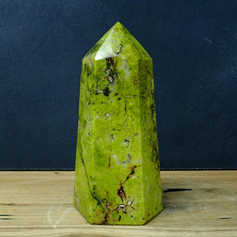 Grüner Opal Obelisk, 1296g