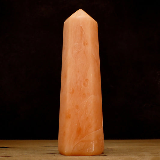 Orangencalcit Obelisk - 1092,29g - 220 x 65 x 55mm