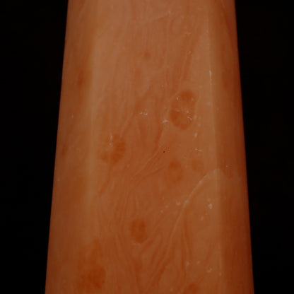 Orangencalcit Obelisk - 1092,29g - 220 x 65 x 55mm