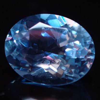 Facettierter Blauer Aquamarin aus Afghanistan, 4.025 ct - 0,805g - 11,99 x 9,14 x 6,71mm