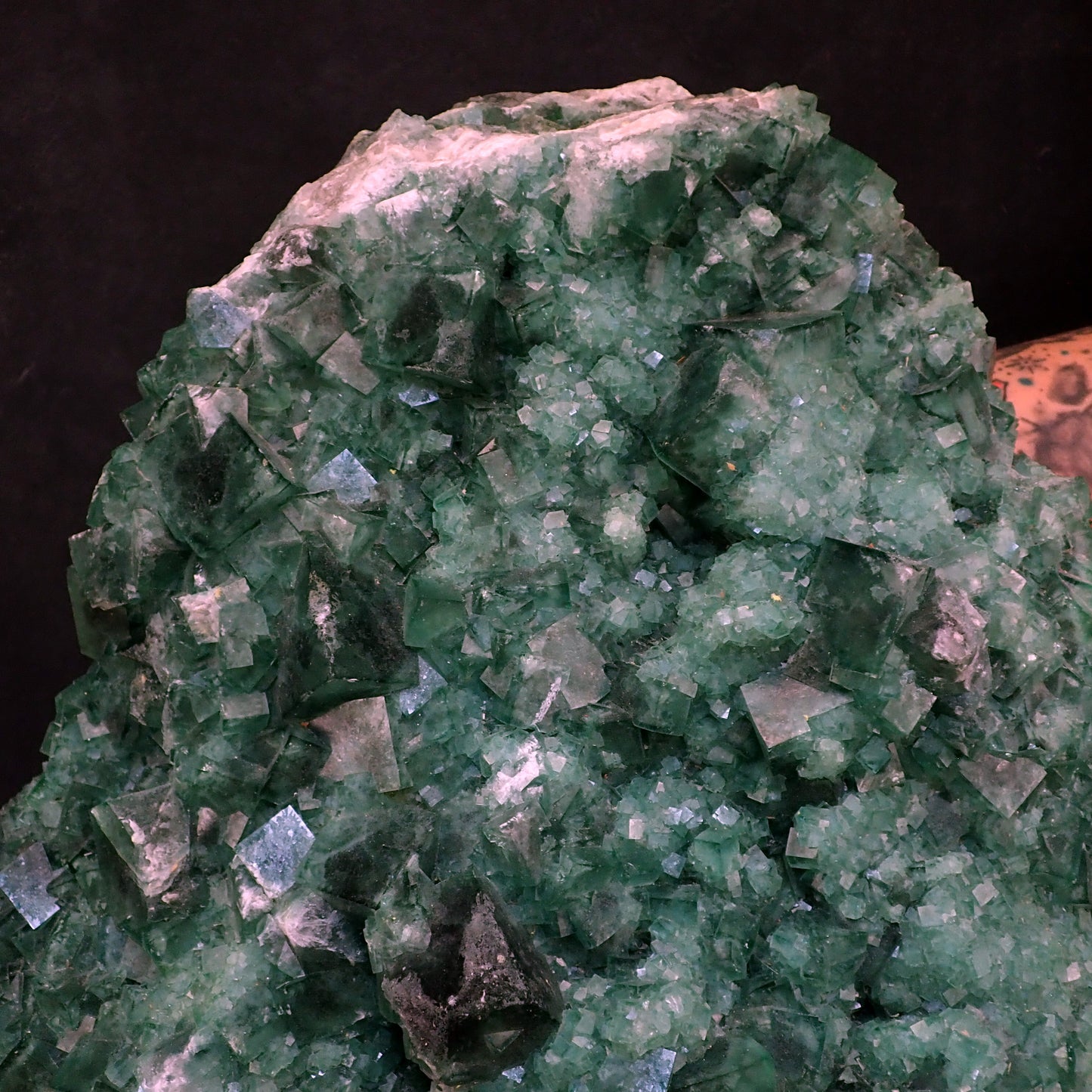 Natürliche blau-grüne Fluorit-Kristallcluster-Skulptur, Madagaskar - 42475,67g - 480×420×165 mm